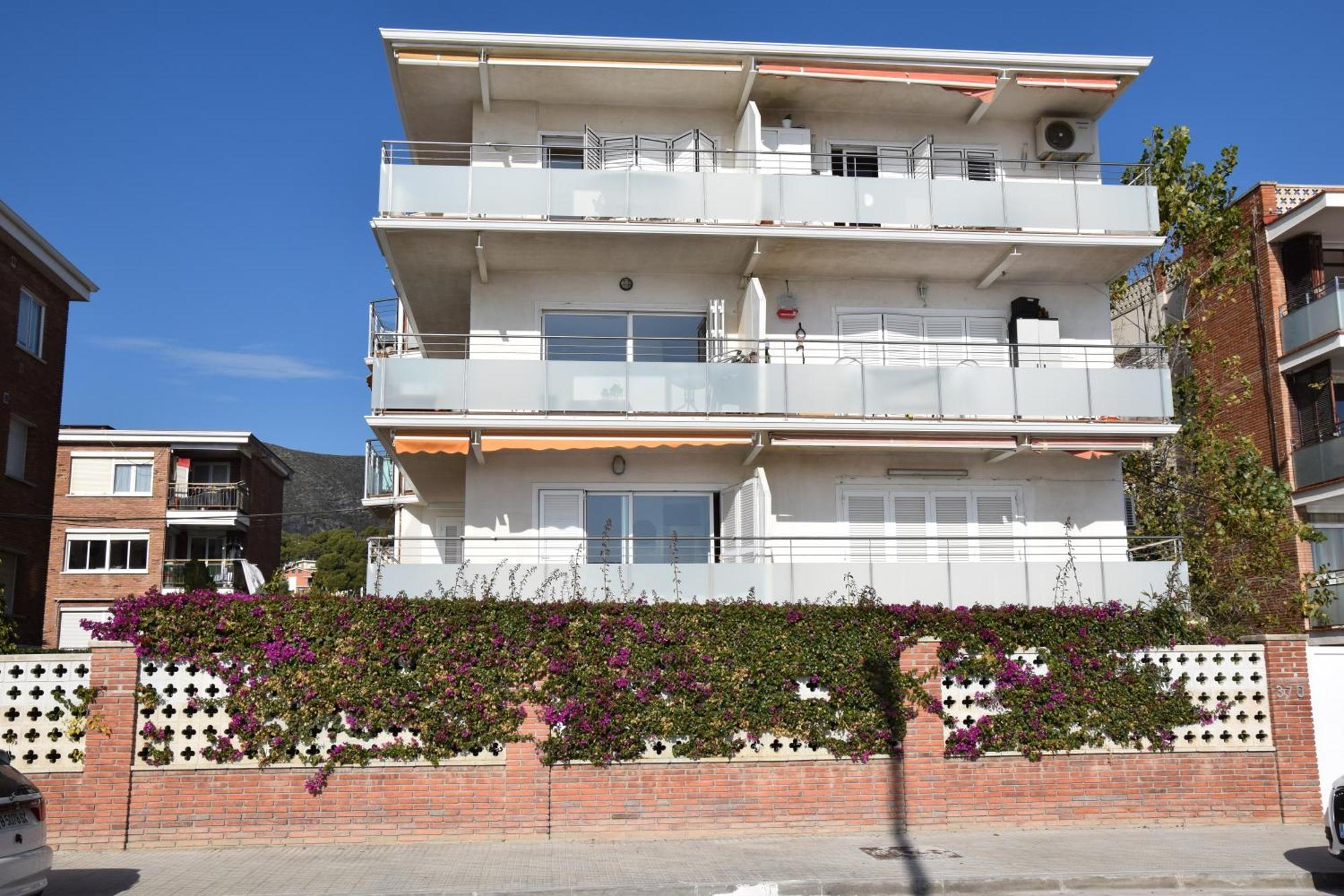 Apartamento Playa Mar กาสเตย์เดเฟลส์ ภายนอก รูปภาพ