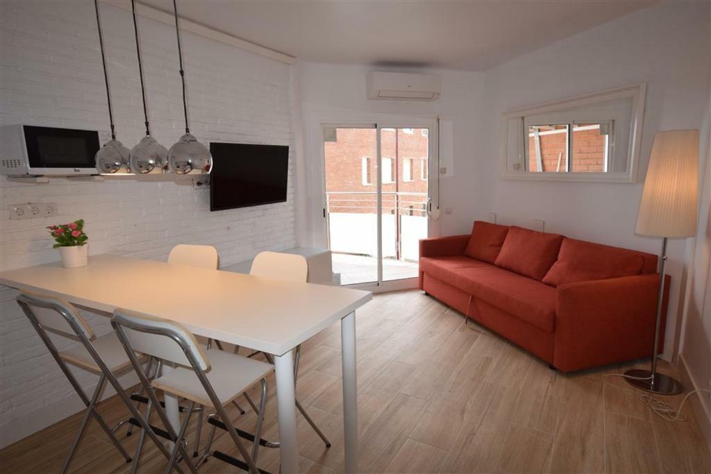Apartamento Playa Mar กาสเตย์เดเฟลส์ ภายนอก รูปภาพ